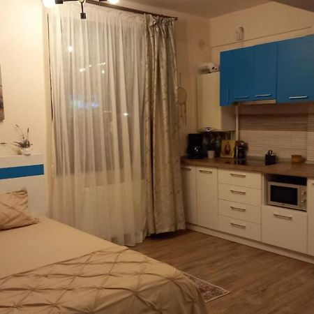 Studio Blue Navodari Luaran gambar