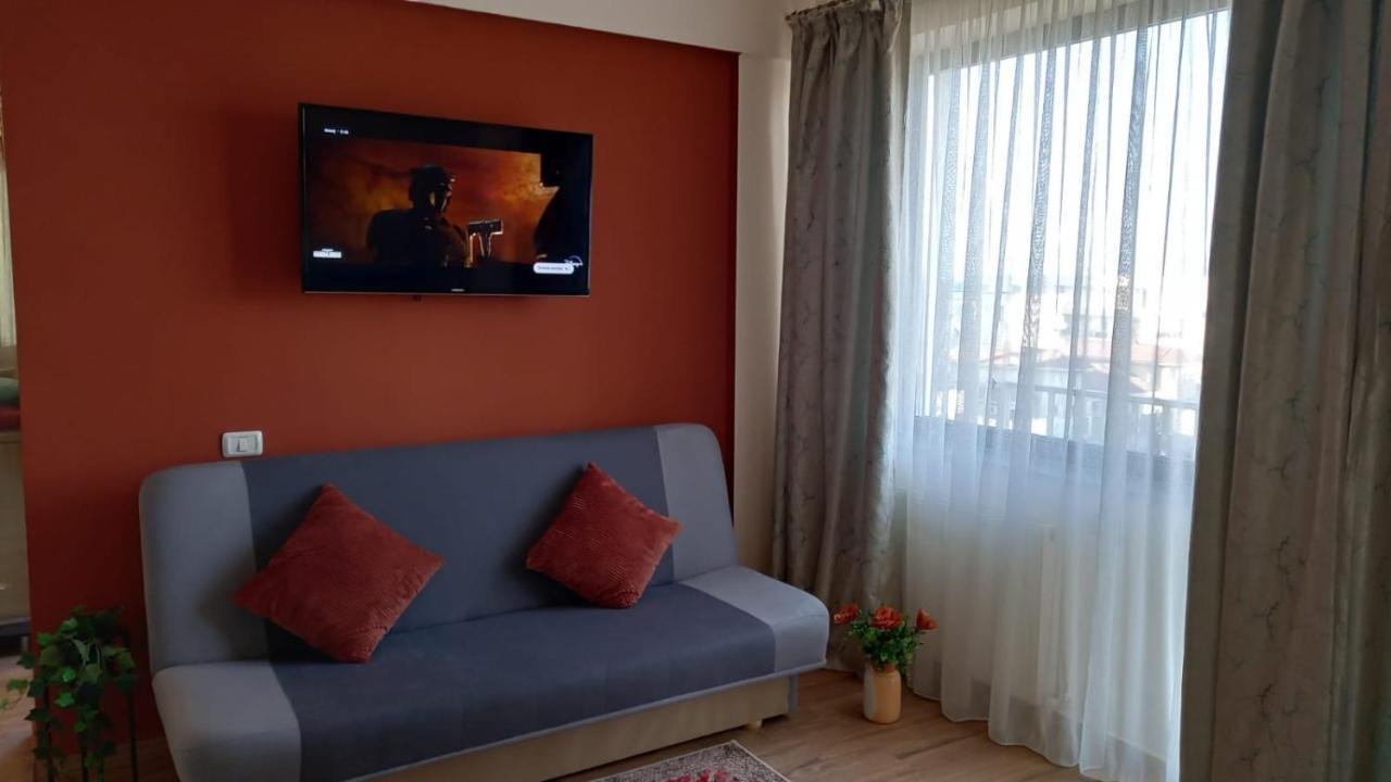 Studio Blue Navodari Luaran gambar